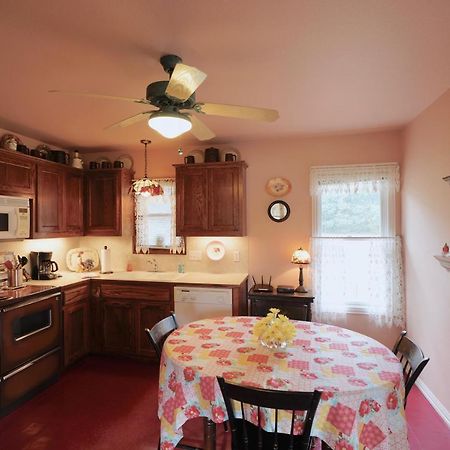 Onion Creek Cottage オースティン エクステリア 写真