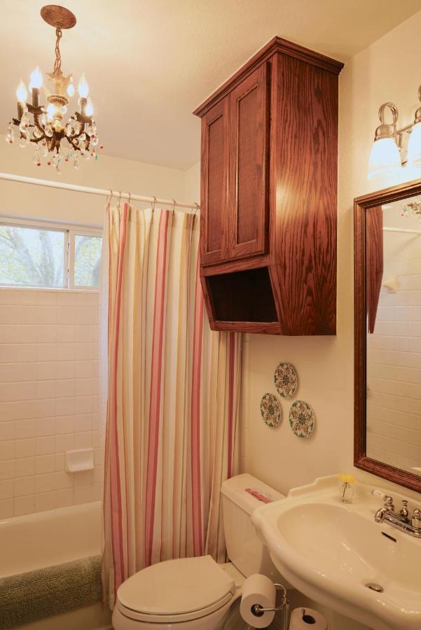 Onion Creek Cottage オースティン エクステリア 写真