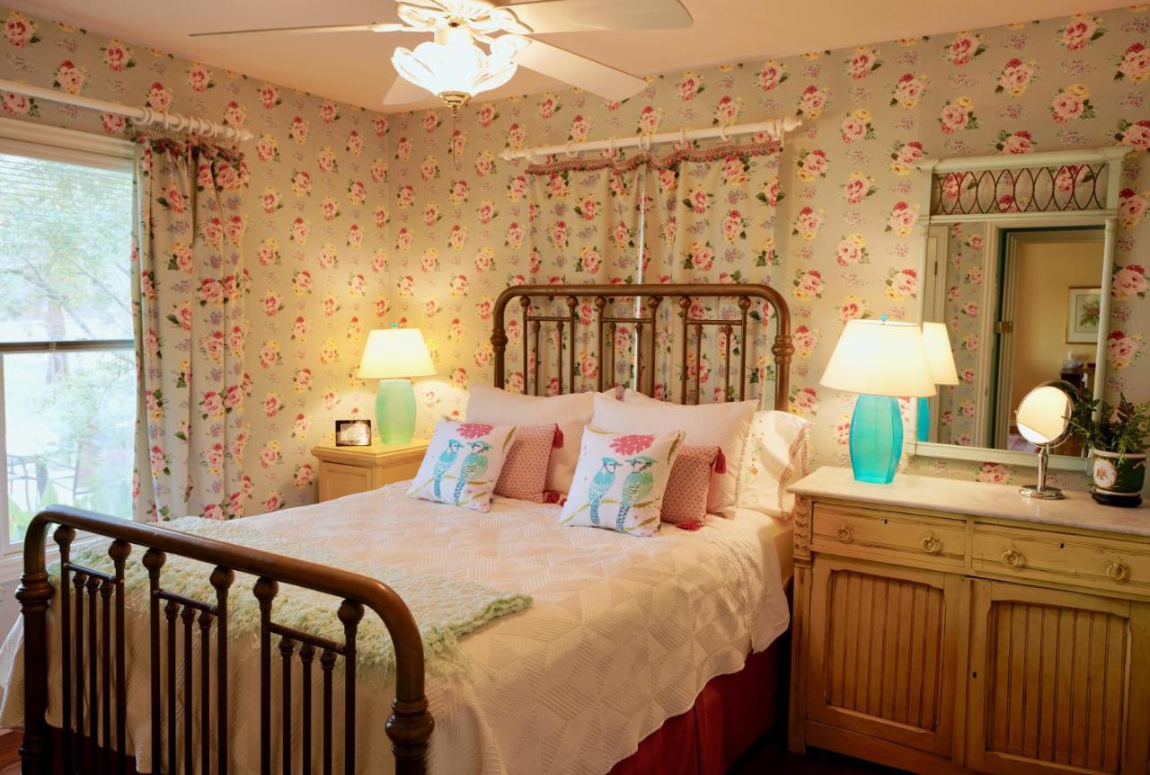 Onion Creek Cottage オースティン エクステリア 写真